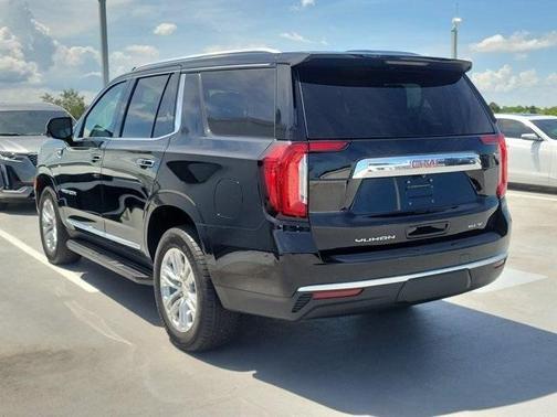 2022 GMC Yukon SLT