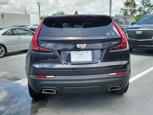 2022 Cadillac XT4 Luxury