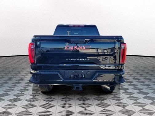 2024 GMC Sierra 2500 Denali