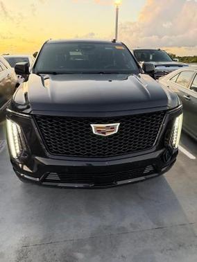 2025 Cadillac Escalade Sport Platinum