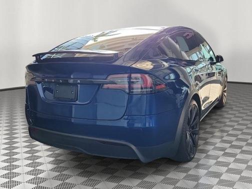 2023 Tesla Model X Standard Range
