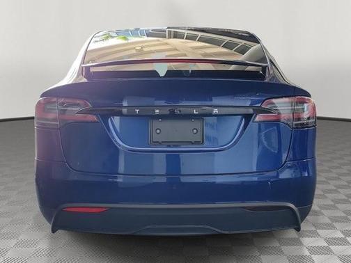 2023 Tesla Model X Standard Range