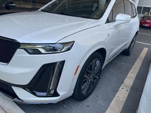 2022 Cadillac XT6 Sport AWD