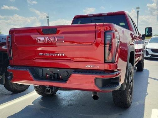 2024 GMC Sierra 2500 AT4