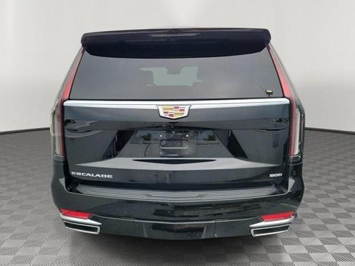 2023 Cadillac Escalade Luxury