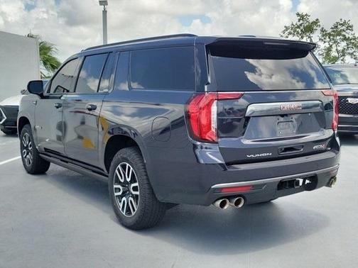 2023 GMC Yukon XL 4WD AT4