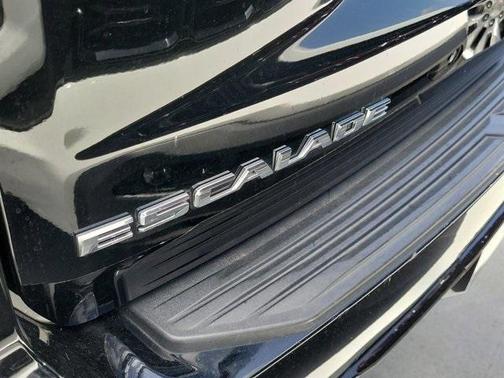 2022 Cadillac Escalade Luxury