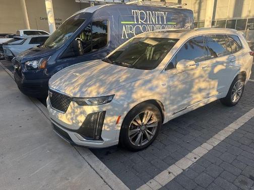 2023 Cadillac XT6 Premium Luxury FWD