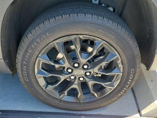 2024 Chevrolet Traverse LS