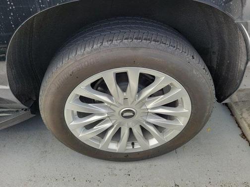 2024 Cadillac Escalade ESV Luxury