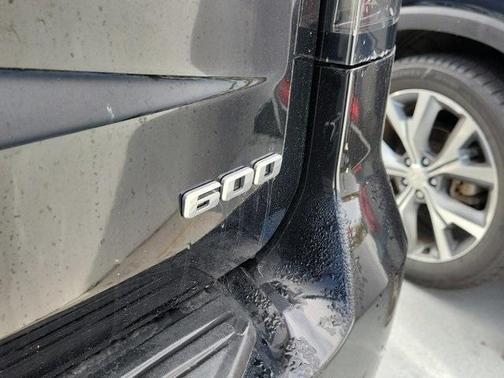 2024 Cadillac Escalade ESV Luxury