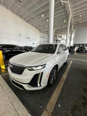 2021 Cadillac XT6 Premium Luxury FWD