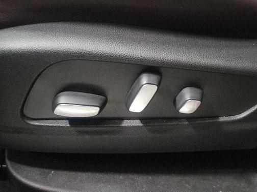 2022 Cadillac XT6 Premium Luxury FWD