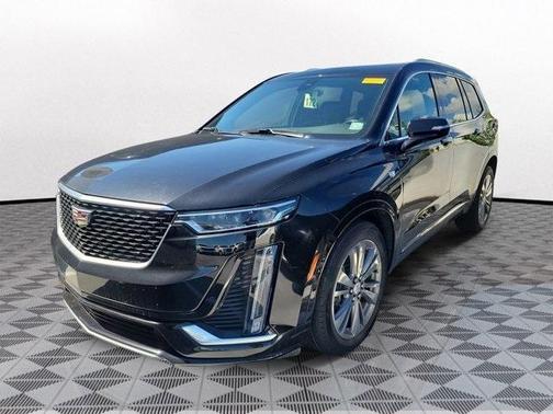 2022 Cadillac XT6 Premium Luxury FWD