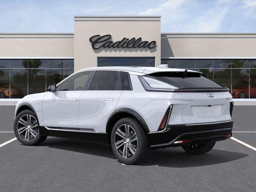 Vibrant White Tricoat 2026 Cadillac LYRIQ Luxury