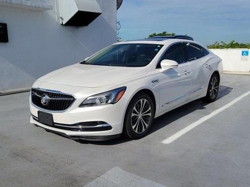 2017 Buick LaCrosse Essence