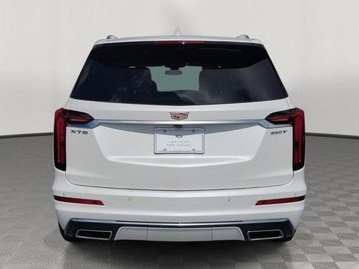2024 Cadillac XT6 Luxury FWD