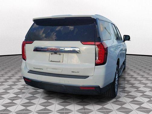 Summit White 2022 GMC Yukon SLT