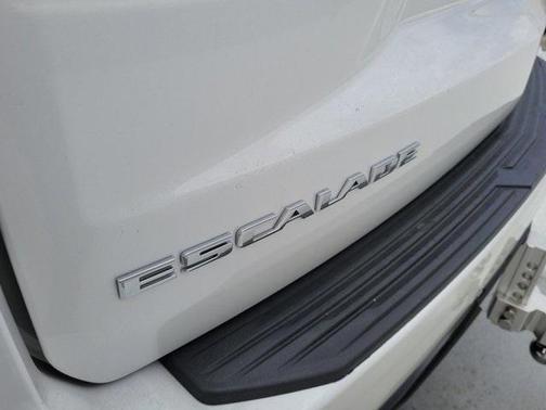 2023 Cadillac Escalade ESV Luxury