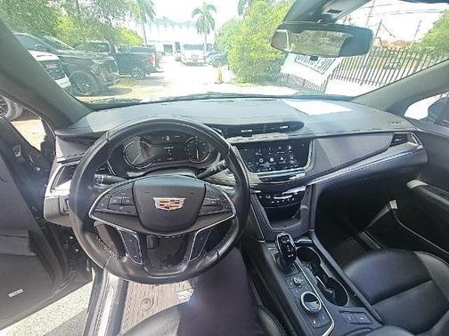 2022 Cadillac XT5 Luxury