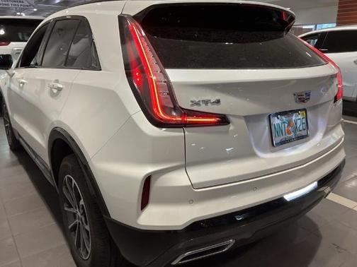 2024 Cadillac XT4 Sport