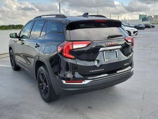 2022 GMC Terrain AWD AT4