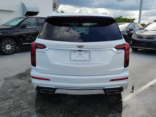 2024 Cadillac XT6 Luxury FWD