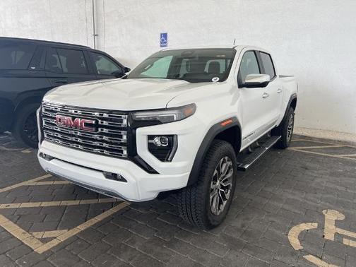 2023 GMC Canyon Denali