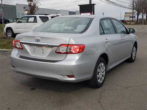 2011 Toyota Corolla LE