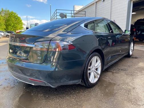 2014 Tesla Model S Base