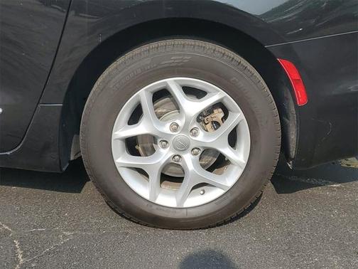 2018 Chrysler Pacifica Touring-L