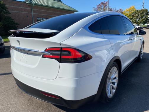2016 Tesla Model X 