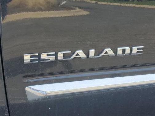 2013 Cadillac Escalade Luxury