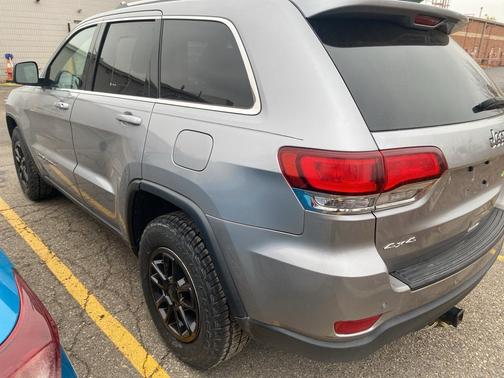 2020 Jeep Grand Cherokee Laredo