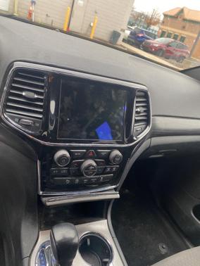 2020 Jeep Grand Cherokee Laredo