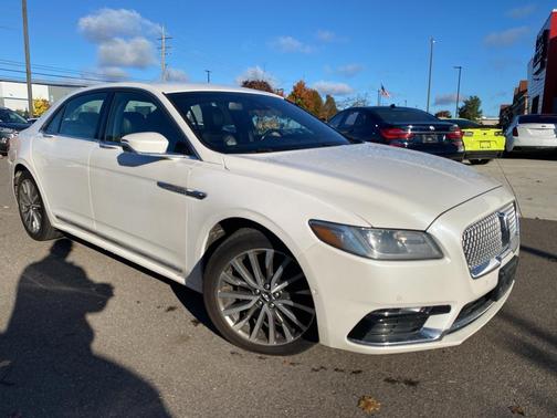 2018 Lincoln Continental Select