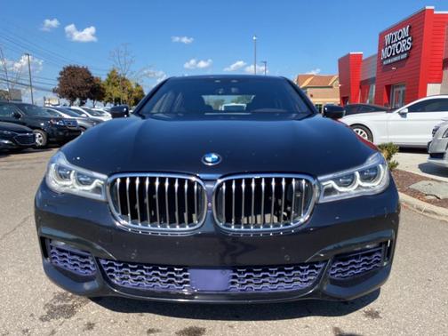 2016 BMW 750 i xDrive