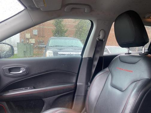 2017 Jeep New Compass Trailhawk