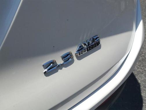 2015 Lincoln MKC Base