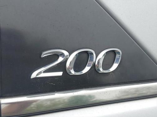 2012 Chrysler 200 LX