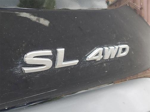 2022 Nissan Pathfinder SL 4WD