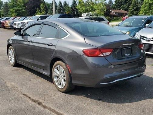 2016 Chrysler 200 Limited
