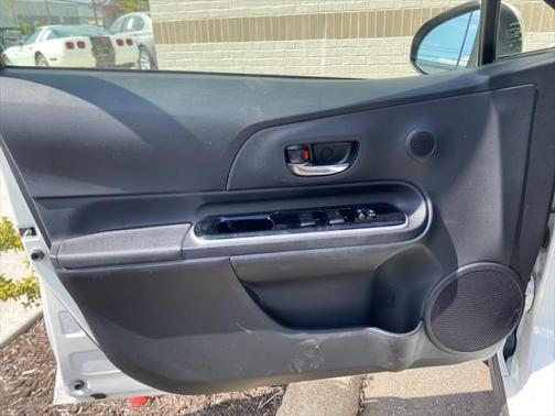 2018 Toyota Prius c Four