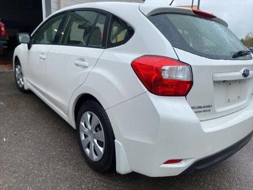 2016 Subaru Impreza 2.0i