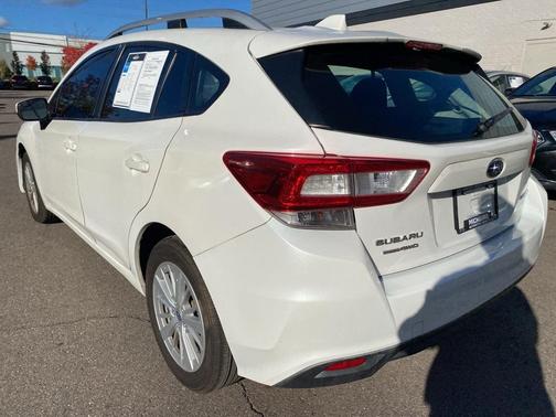 2018 Subaru Impreza 2.0i Premium