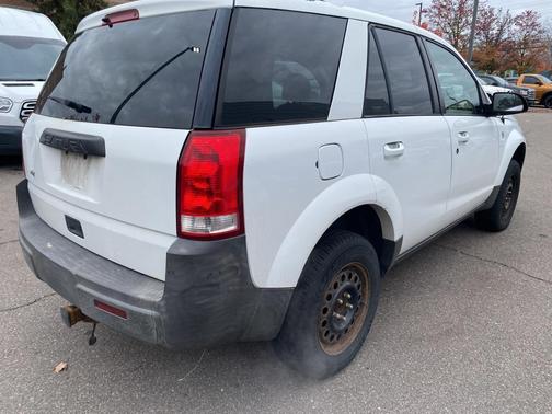 2005 Saturn Vue Base