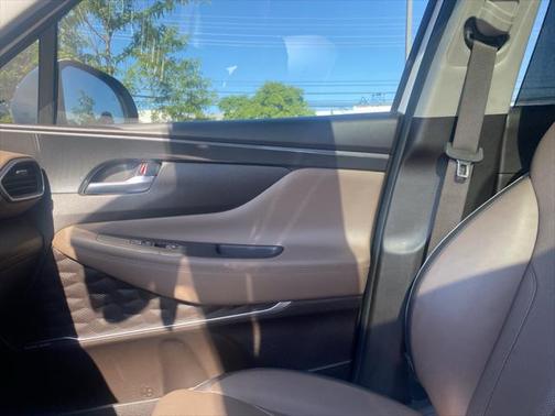 2022 Hyundai SANTA FE HEV SEL Premium