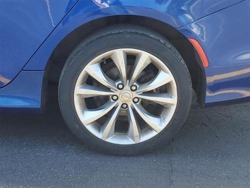 2016 Chrysler 200 S