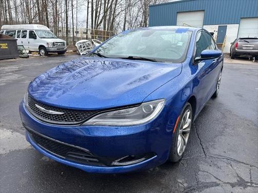 2016 Chrysler 200 S