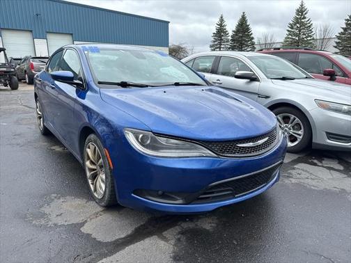 2016 Chrysler 200 S